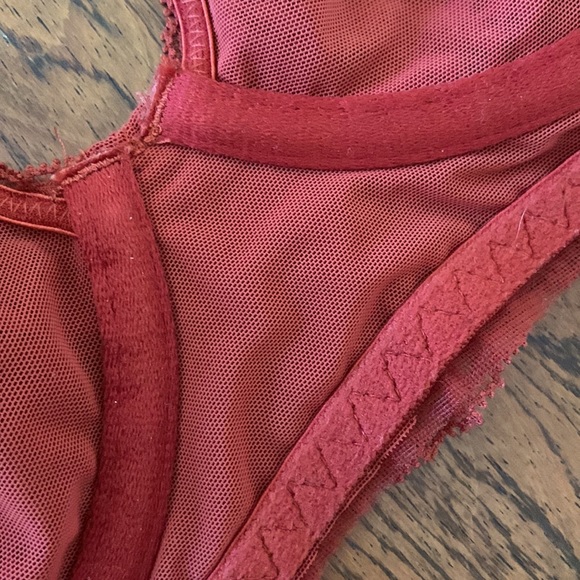 2/$20🍁 AERIE - Deep plunge Halter Bra - Picture 5 of 7